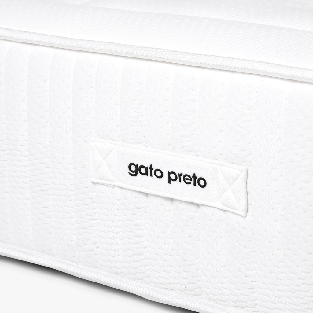 Colchão com Molas Ensacadas Médio Firme 140x200 AQUILA - Gato Preto