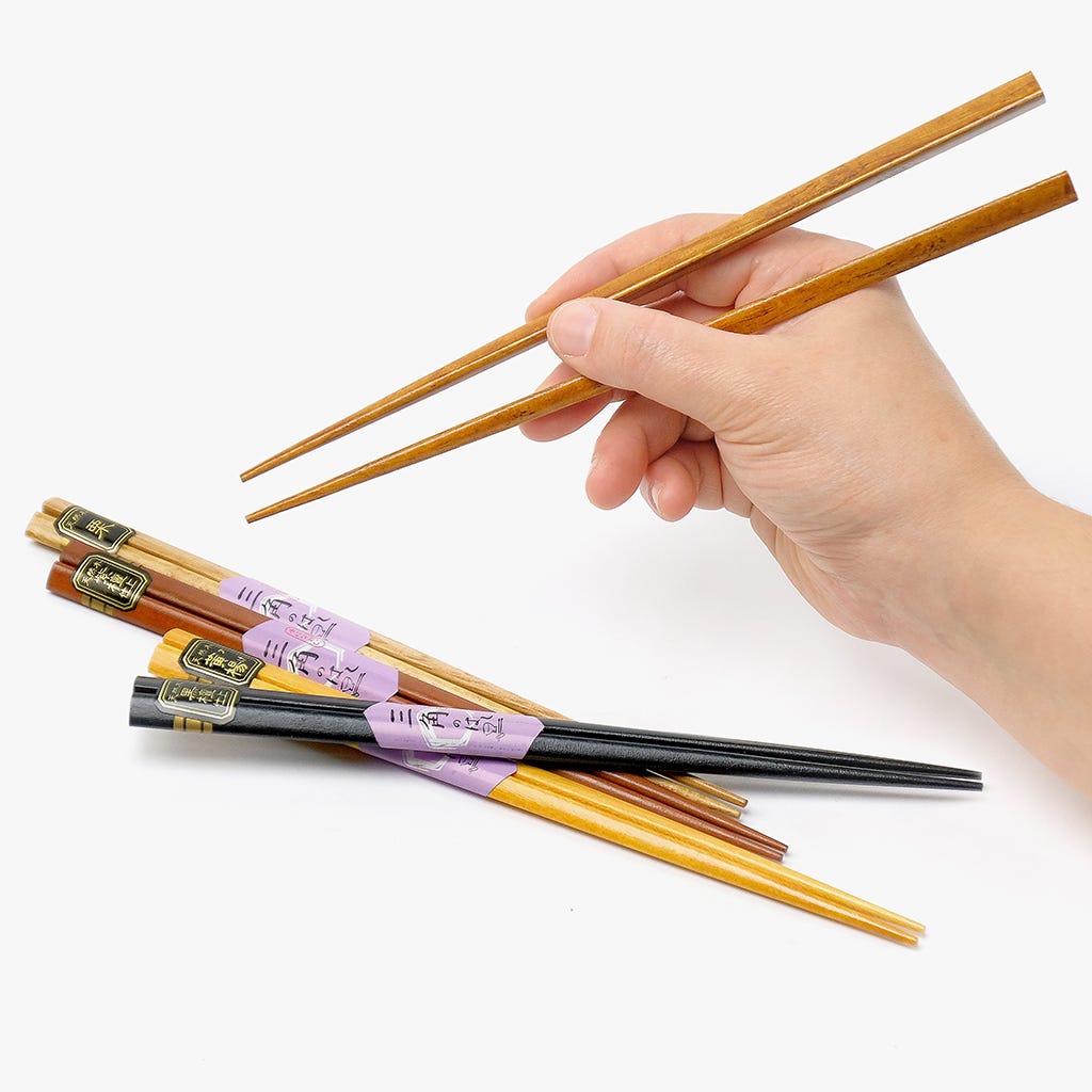 Conjunto de 5 Pauzinhos tons de Madeira CHOPSTICKS - Gato Preto