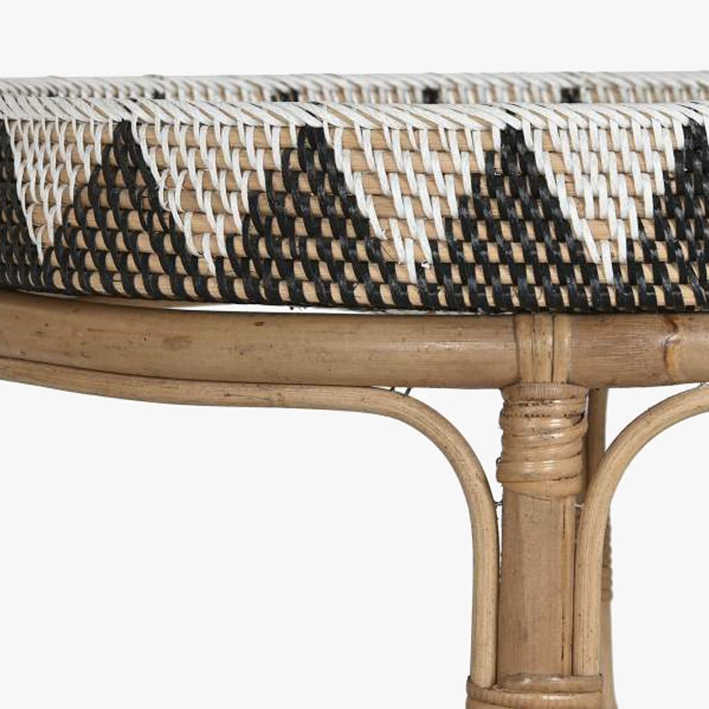 Conjunto de Duas Mesas Ratan VEREDA - Gato Preto