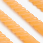 Conjunto de Velas Castiçal Espiral Laranja MARSHMALLOW - Gato Preto