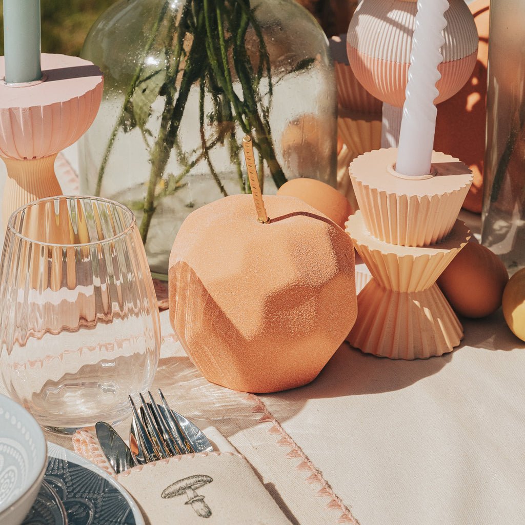 Figura Decorativa Maçã (artigo sortido) - Gato Preto