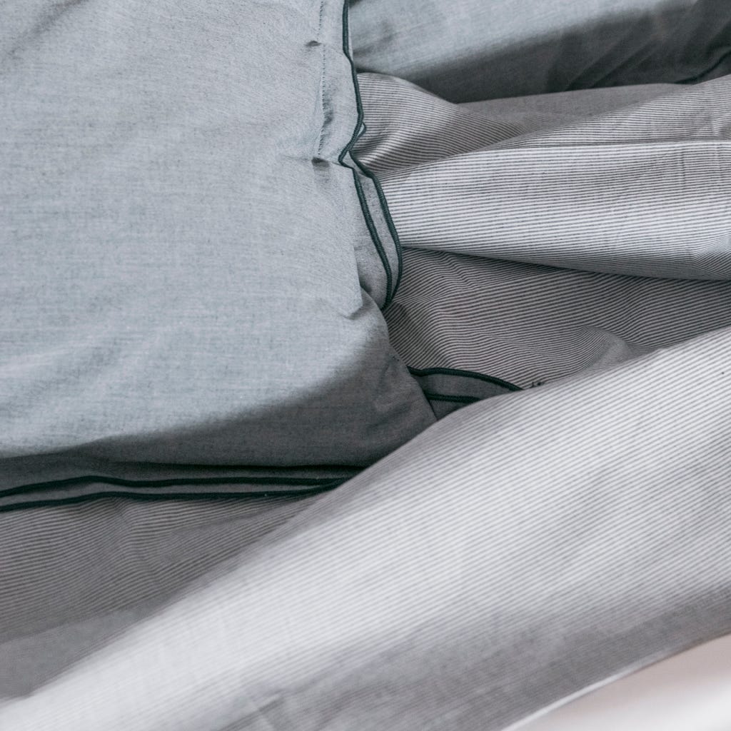 Fronha de algodão riscas azul 45x90cm GRÀCIA - Gato Preto