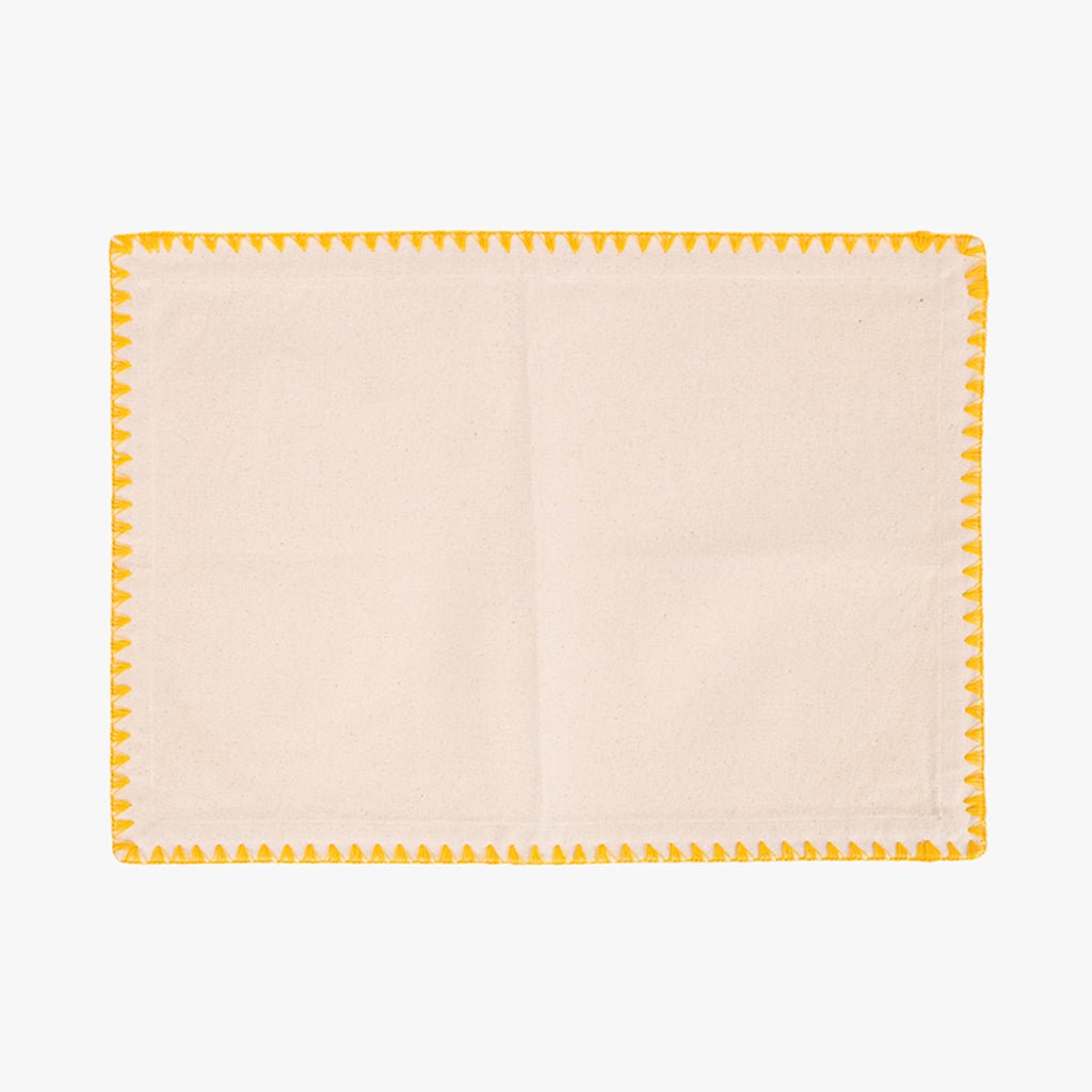 Individual de Algodão Bege com Bordado Amarelo PORTOBELLO - Gato Preto