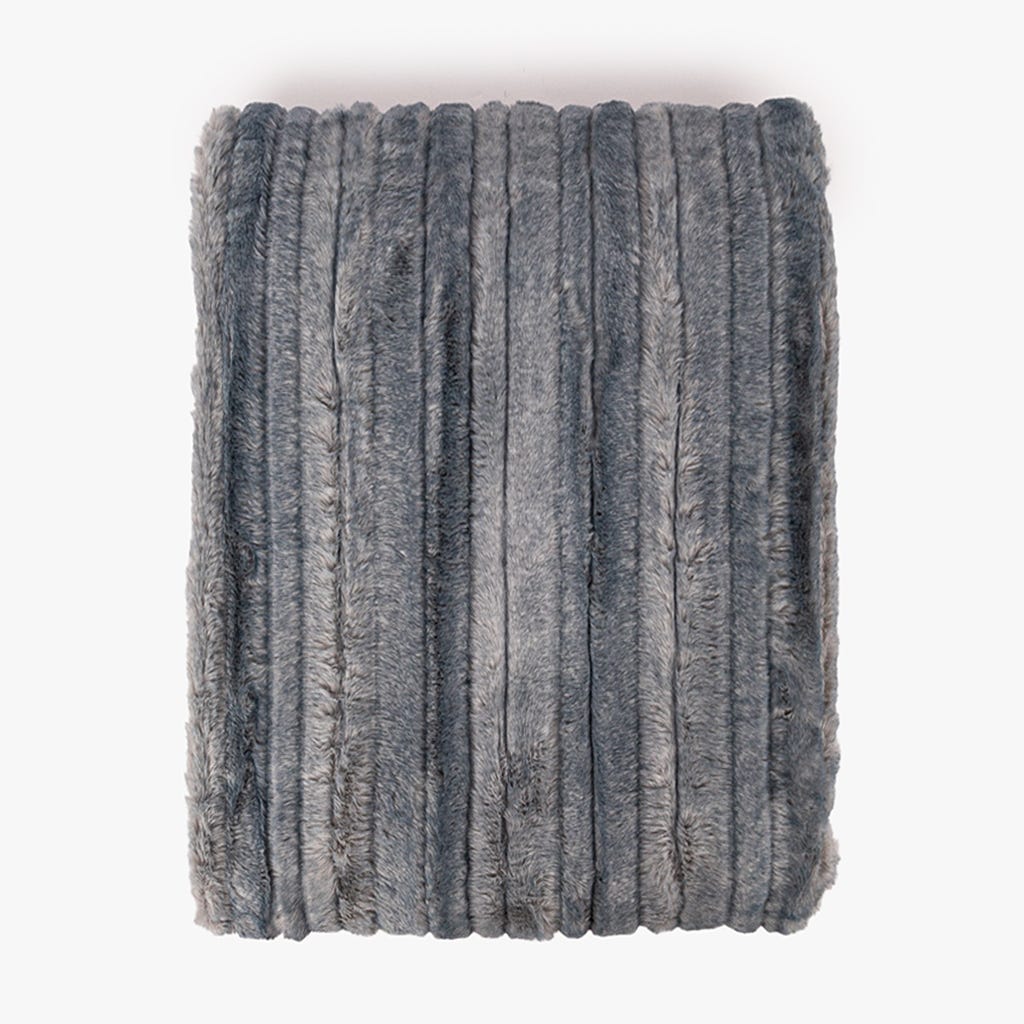 Manta de Pelo Sintético Azul Claro ALASKA - Gato Preto