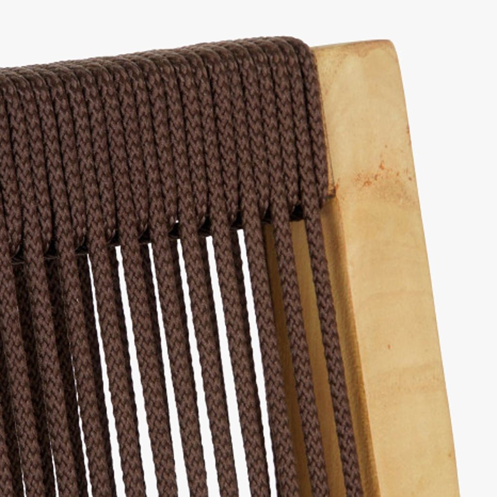 Mesa com 4 cadeiras em Teca e Corda Castanho - Gato Preto