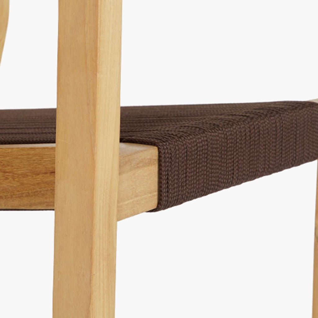 Mesa com 4 cadeiras em Teca e Corda Castanho - Gato Preto