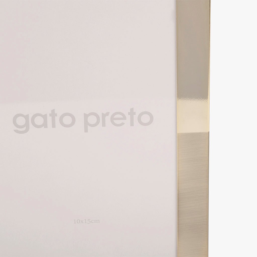 Moldura Tons Dourado 10x15 SHINY & BRUSHED - Gato Preto