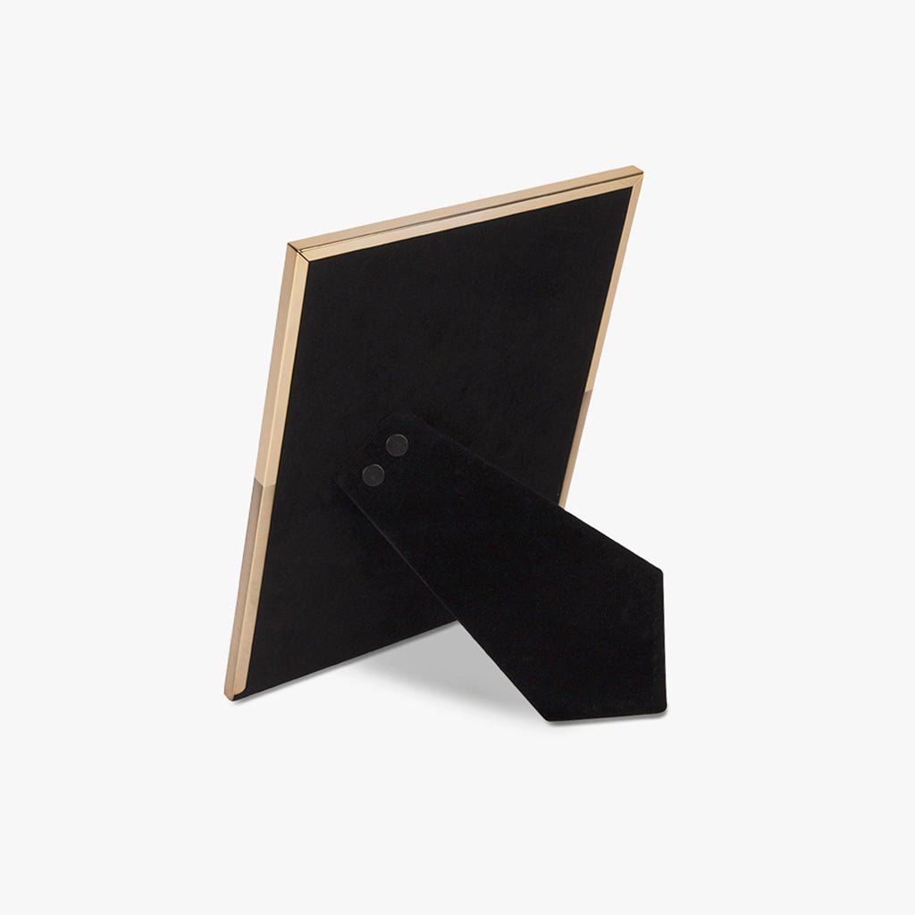 Moldura Tons Dourado 15x20 SHINY & BRUSHED - Gato Preto