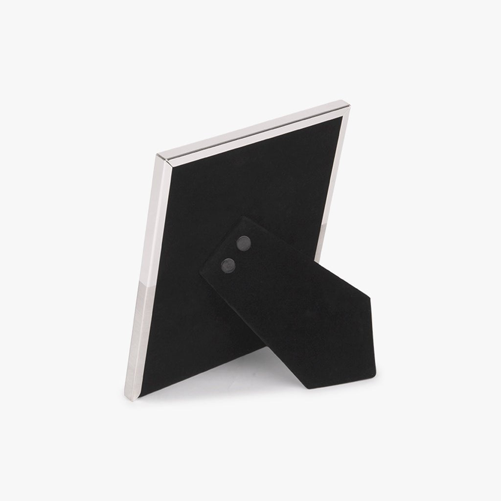 Moldura Tons Prateado 10x15 SHINY & BRUSHED - Gato Preto