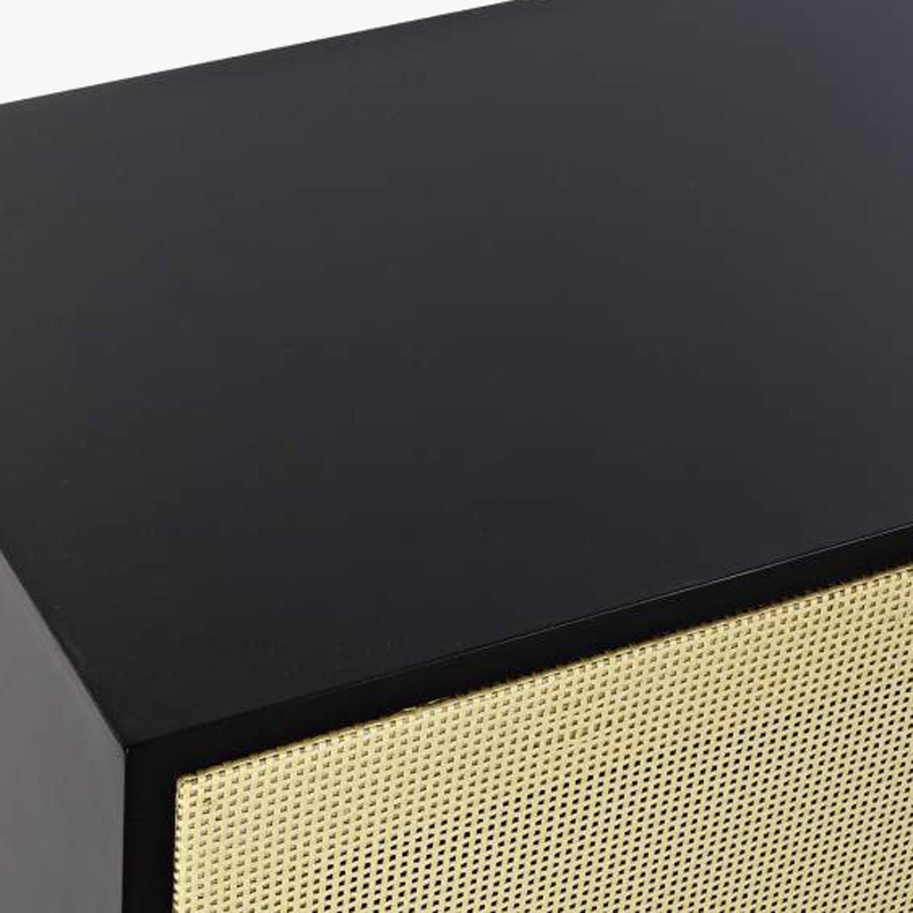 Móvel de Televisão de Duas Portas Madeira de Abeto e Ratan VEREDA - Gato Preto