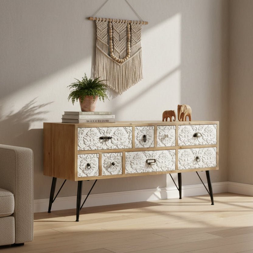 movel tv floral Gato Preto