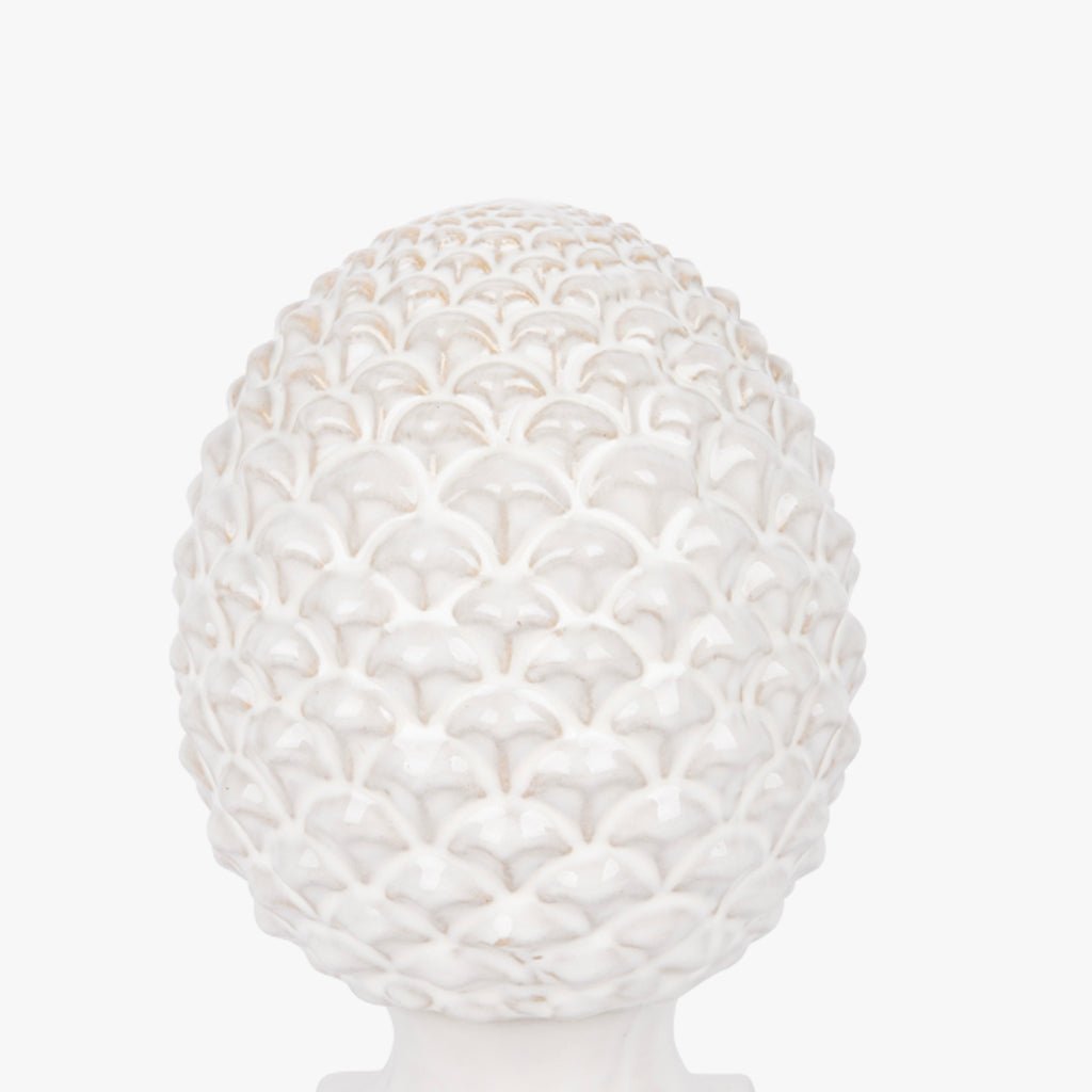 Peça decorativa PINHA - Gato Preto