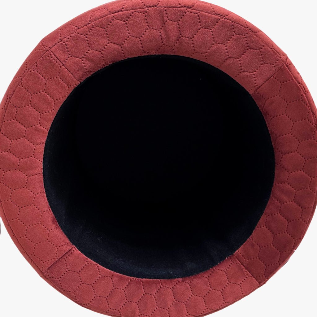 Pouf Tijolo de Veludo com padrão e arrumação LUCENA - Gato Preto