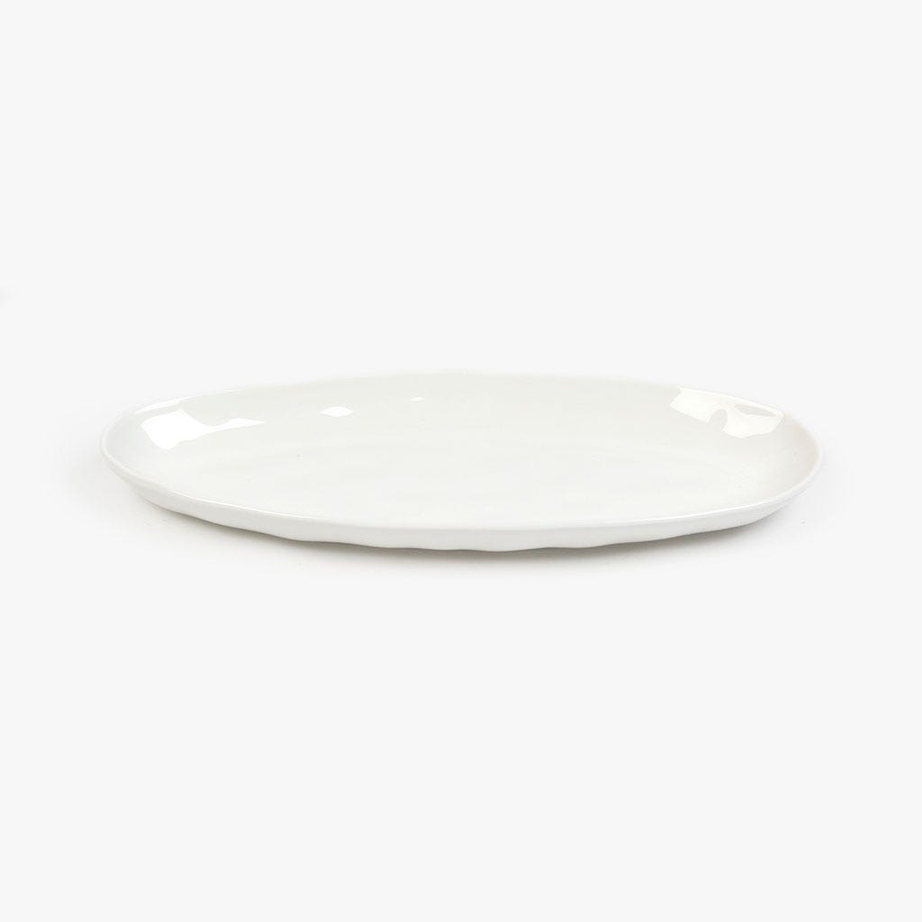 Prato oval martelado 30 cm BREEZE - Gato Preto
