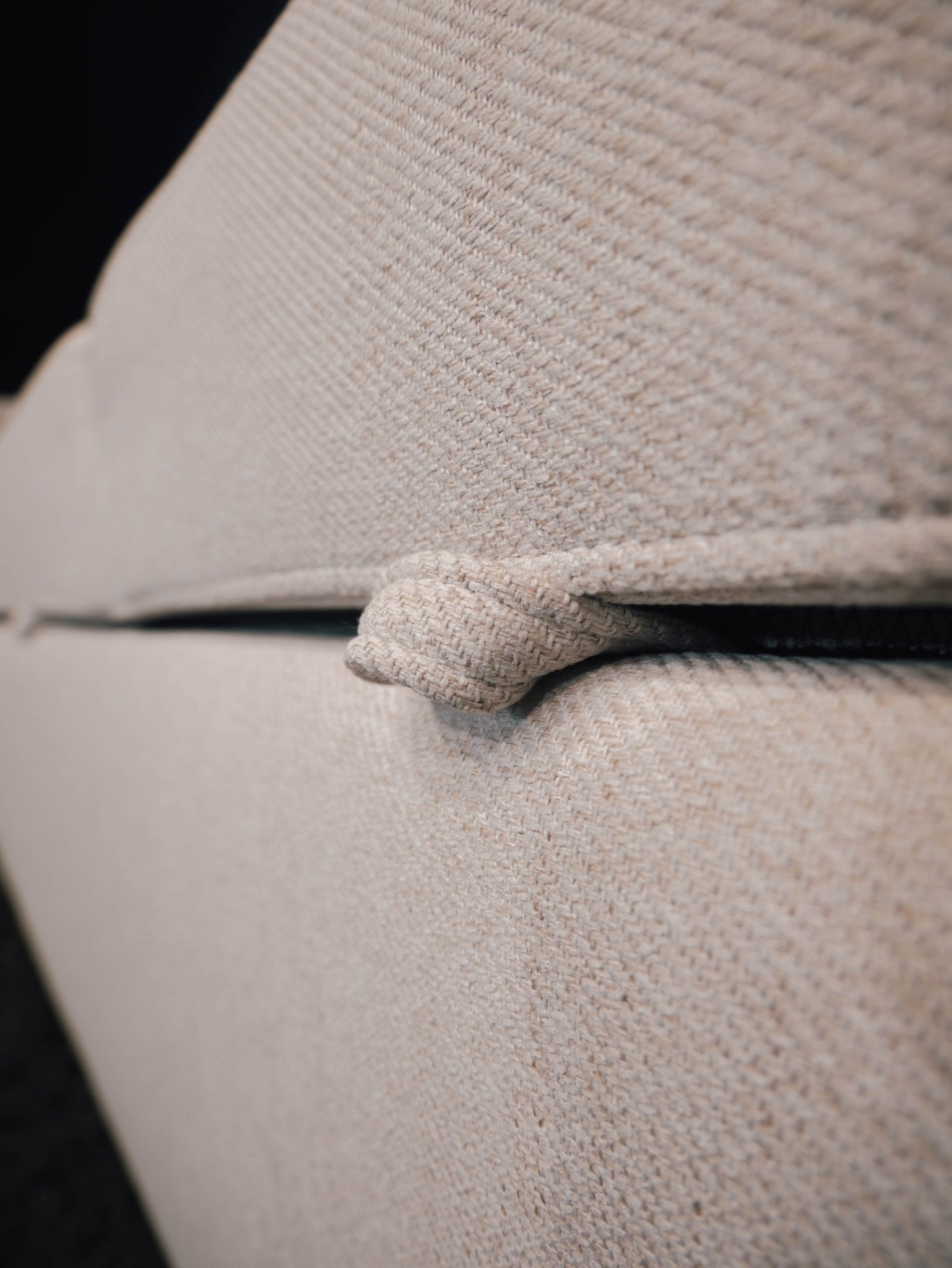 Sofá cama com 2 pufes bege AVERY - Gato Preto