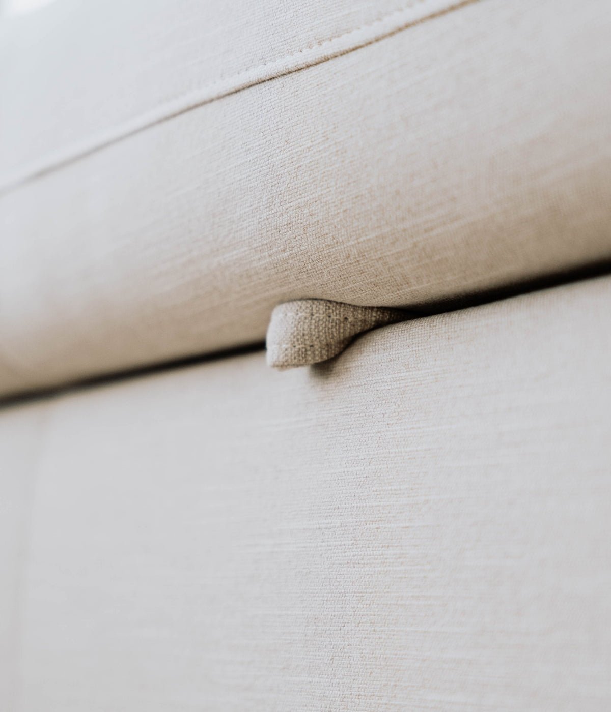 Sofá cama com chaise longue e arrumação bege ORLANDO - Gato Preto