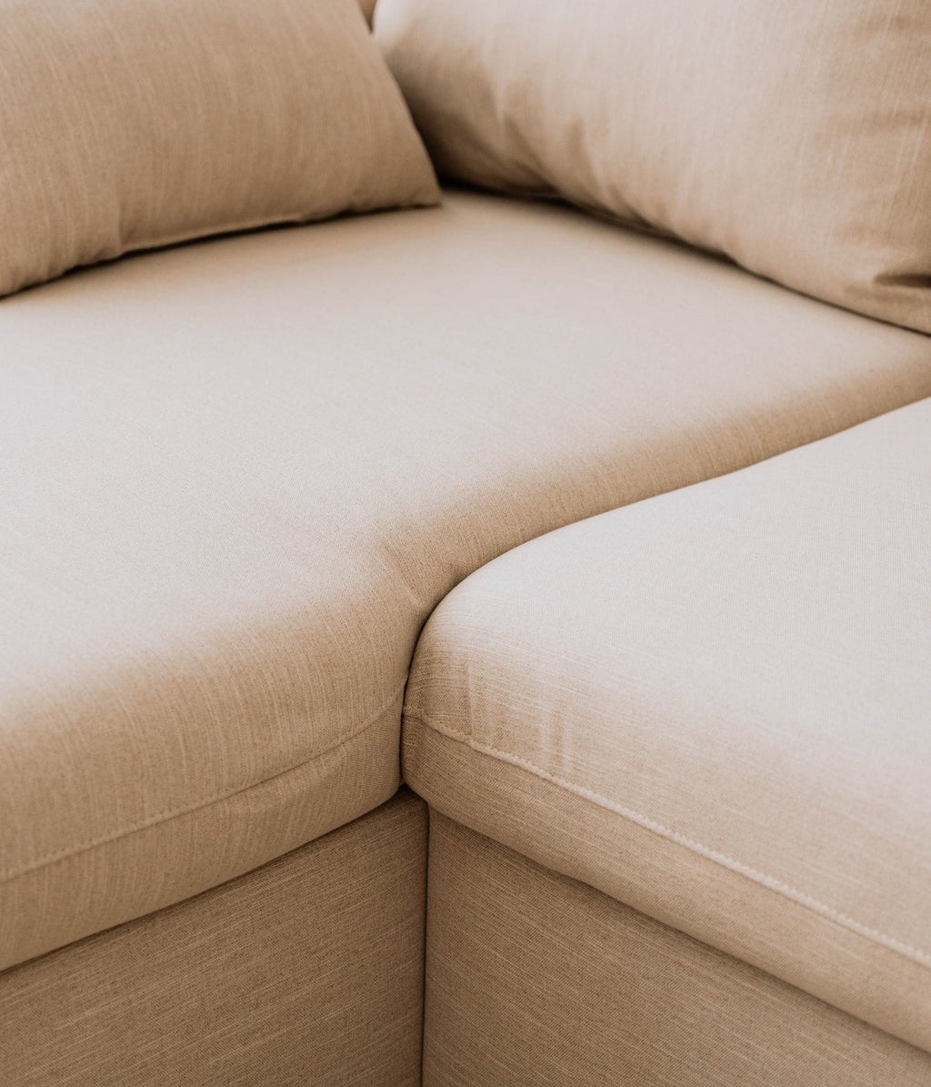 Sofá cama com chaise longue e arrumação bege ORLANDO - Gato Preto