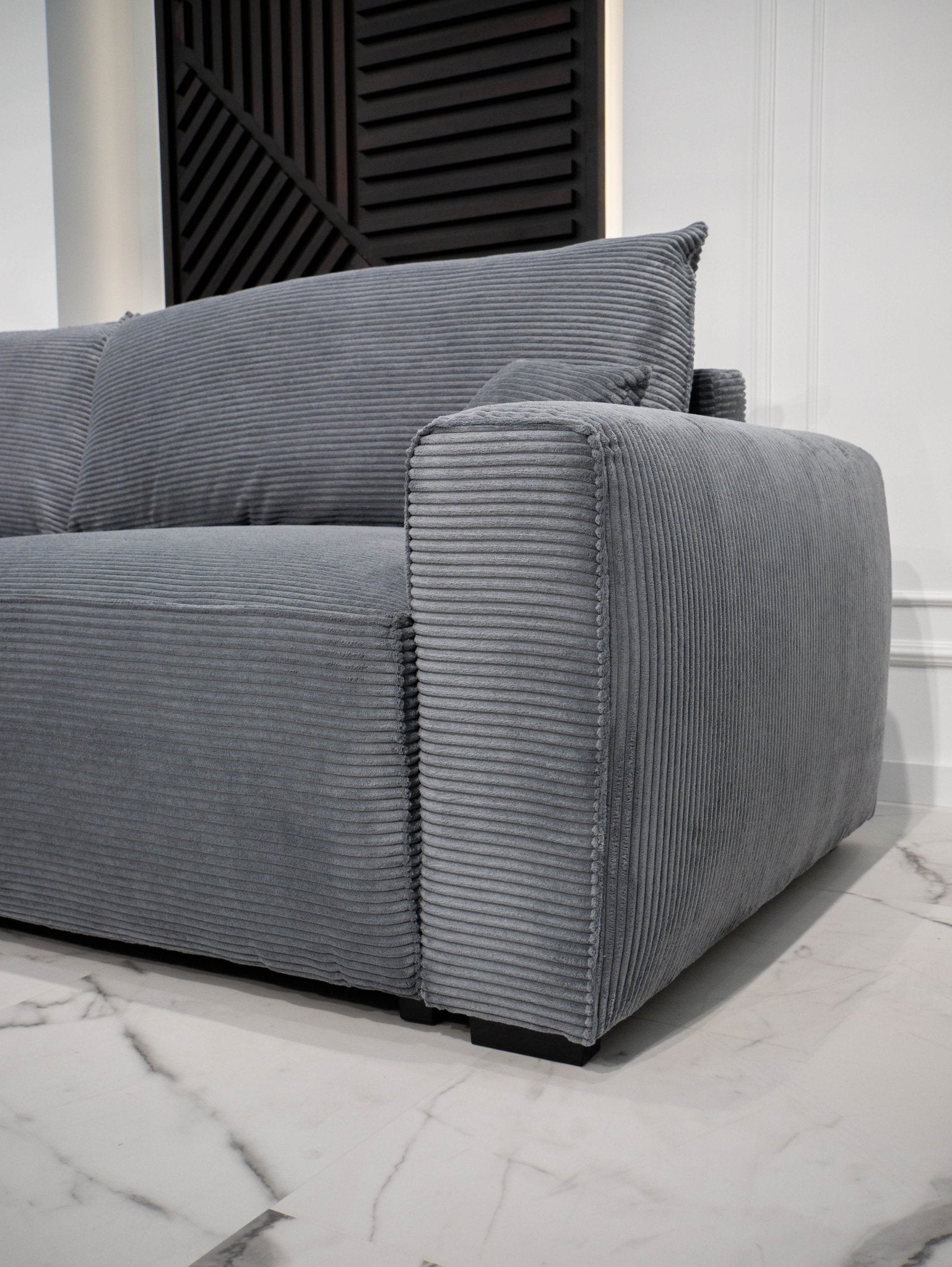 Sofá cama com chaise longue reversível LAUREN - Gato Preto