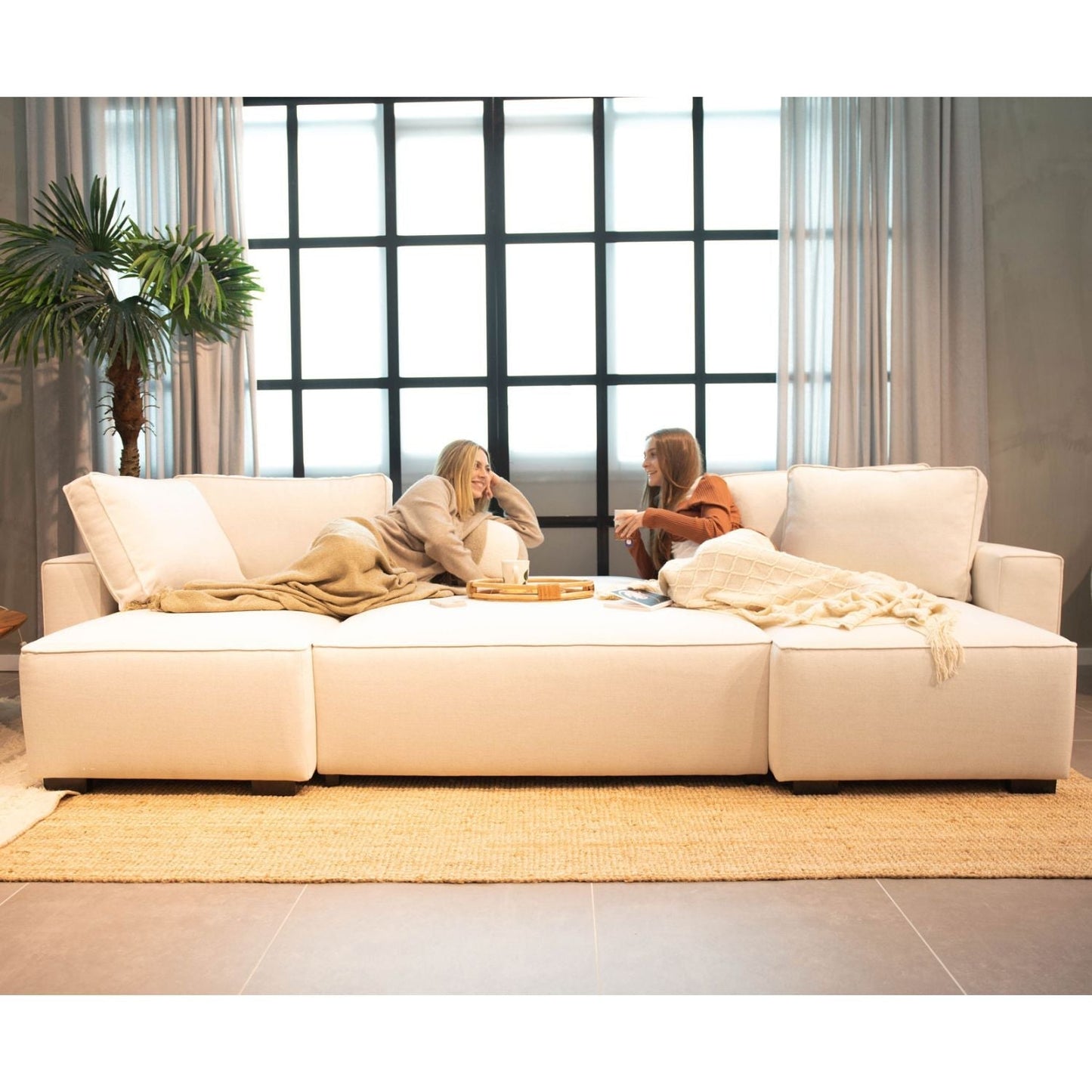 Sofá cama panorâmico com 2 chaise longue bege JORDAN - Gato Preto