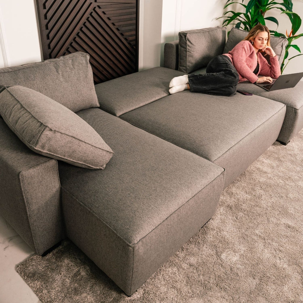 Sofá cama panorâmico com 2 chaise longue cinza JORDAN - Gato Preto