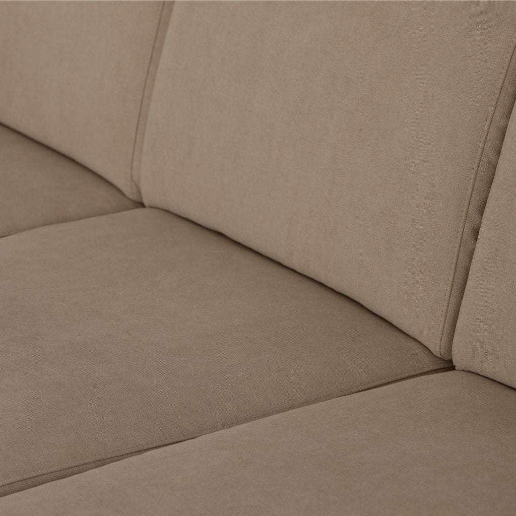 Sofá com chaise longue reversível e pés vintage bege ANGEL - Gato Preto