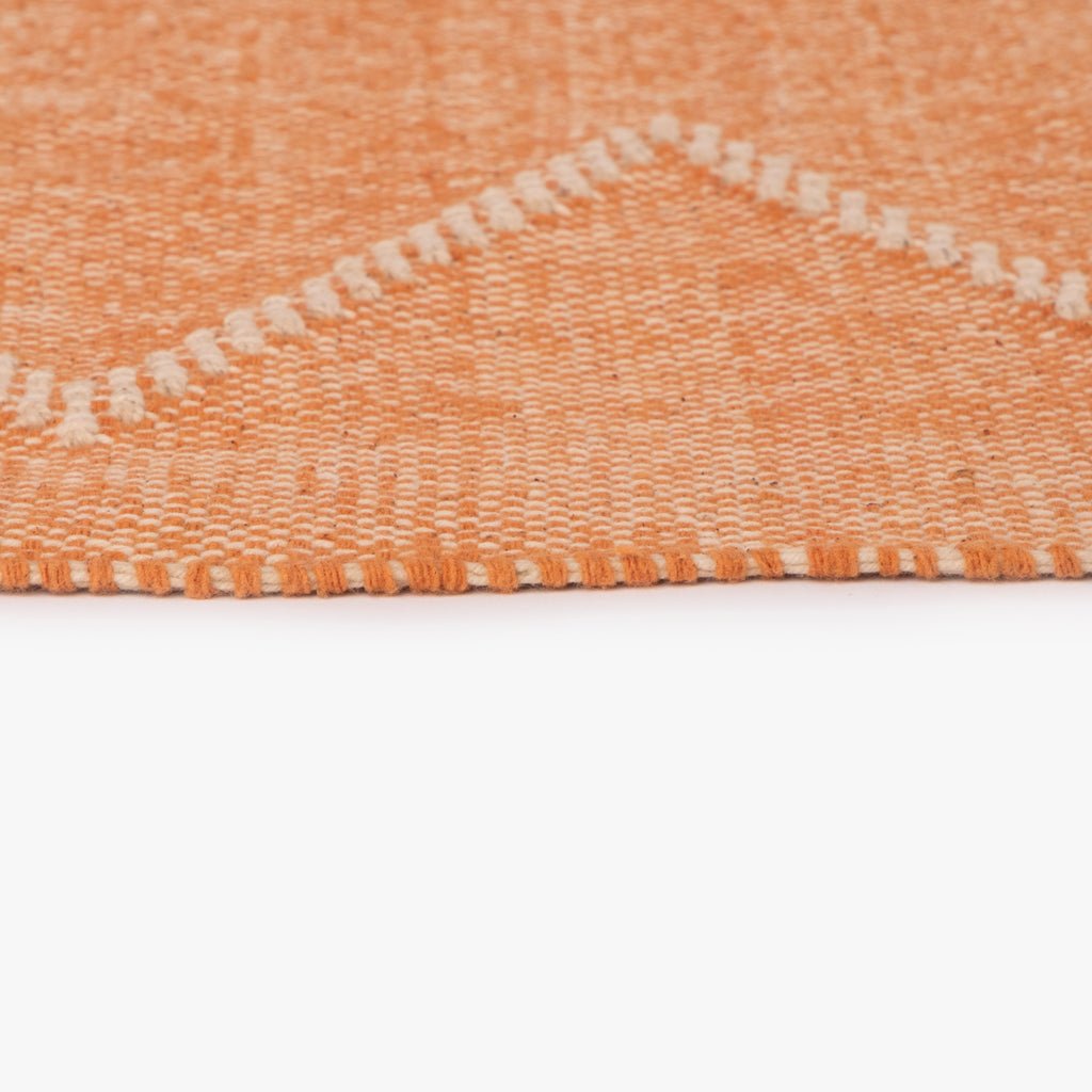 Tapete Algodão Laranja e Bege 200x300 BENAGIL - Gato Preto