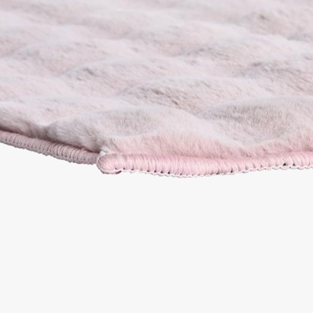 Tapete Macio Rosa 300x200 PLUSH - Gato Preto
