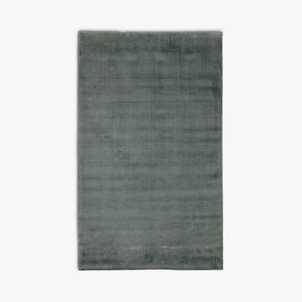 Tapete Tufado Viscose Azul Escuro 70x110 MIRA - Gato Preto