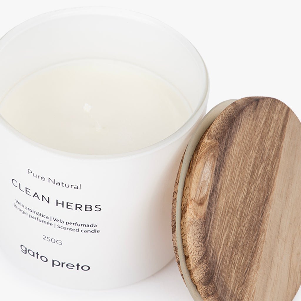 Vela Perfumada em Copo de Vidro Clean Herbs 250g PURE NATURAL - Gato Preto