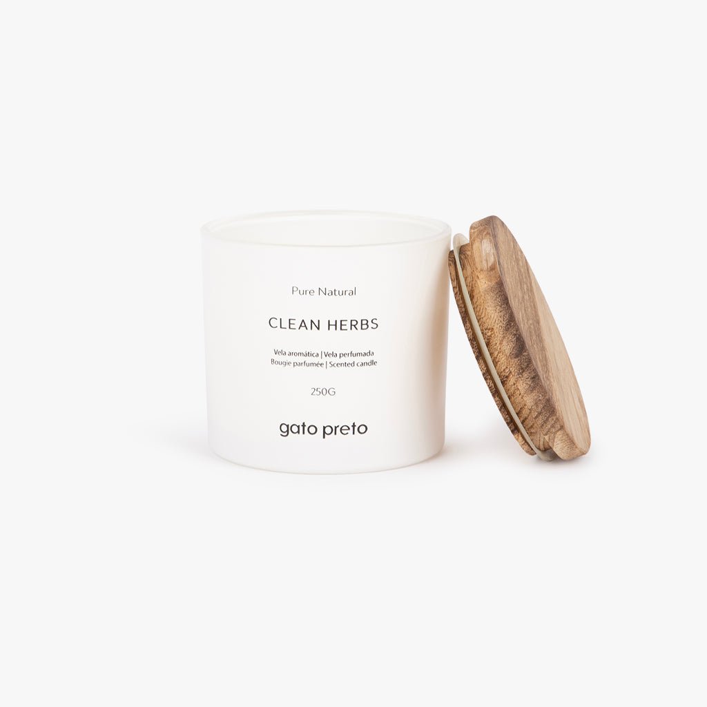 Vela Perfumada em Copo de Vidro Clean Herbs 250g PURE NATURAL - Gato Preto
